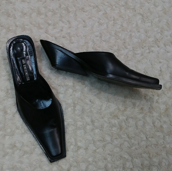 Ann Demeulemeester Shoes - Like New! Ann Demeulemeester 38 Leather Mule/Slide